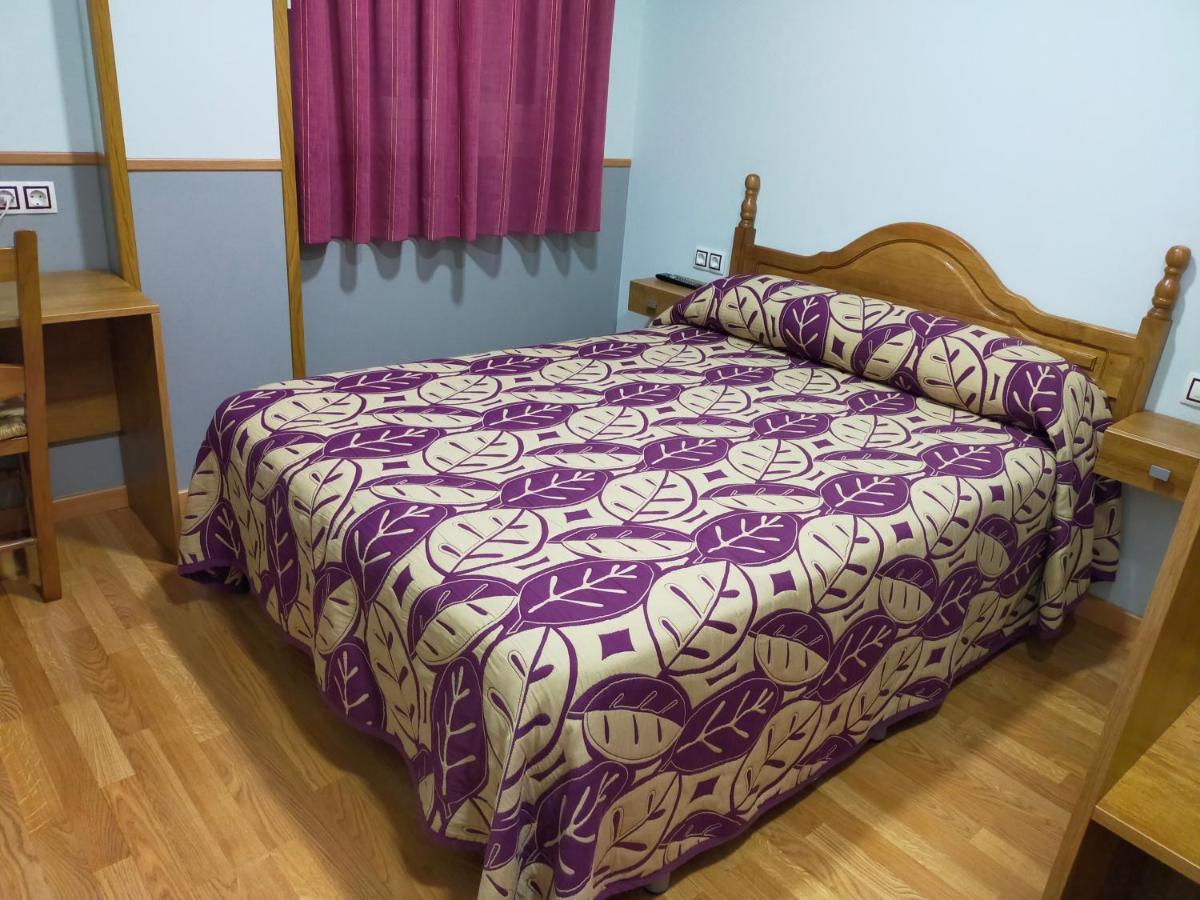 Hostal Banderas Fuensanta de Martos 外观 照片