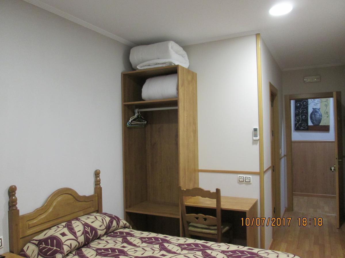 Hostal Banderas Fuensanta de Martos 外观 照片